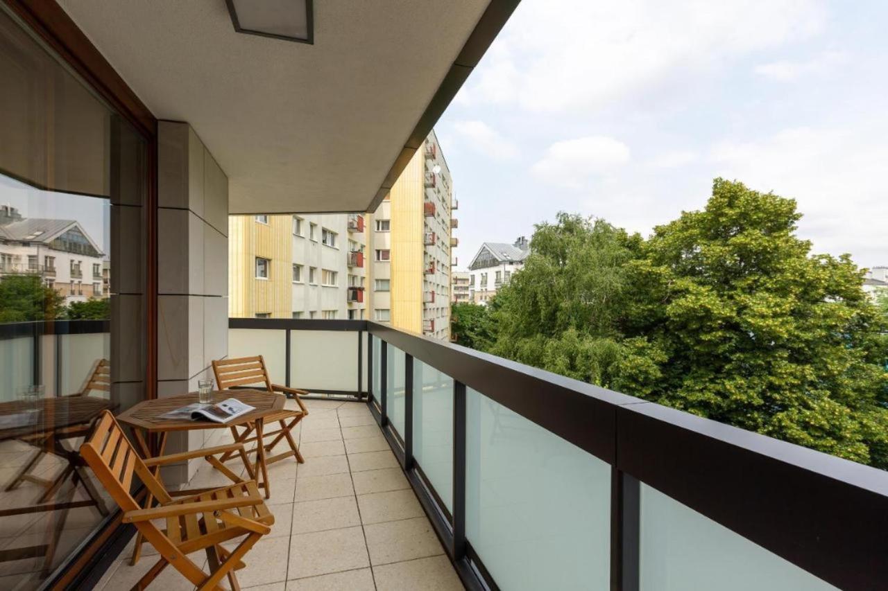 Modern Apartment With Pool Near Golden Terraces Warszawa Zewnętrze zdjęcie
