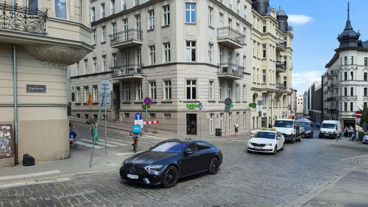 Modern Apartment With Pool Near Golden Terraces Warszawa Zewnętrze zdjęcie